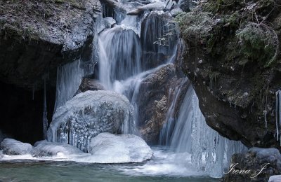 Waterfall in gorge Pekel (IMG_4506 copy.jpg)