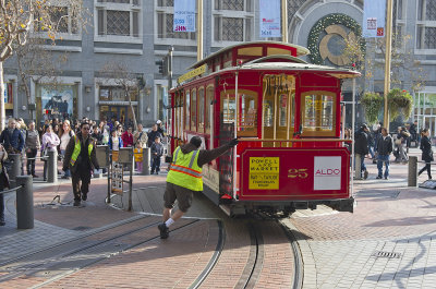 Cable Car 2 - Powell Market Turntable