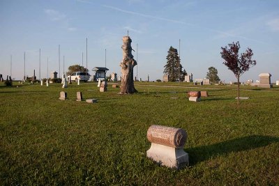 Henderson, Mills, Iowa
Farm Creek Cemetery