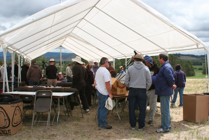 Swap-meet.