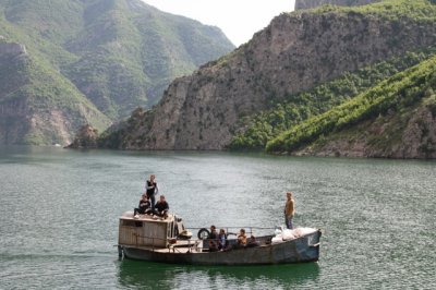 Komani Lake - transportation