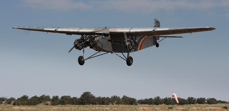 Ford Tri motor flyby.jpg