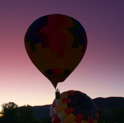 Mancos ballonns at sunrise.jpg