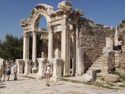 Temple of Hadrian.jpg