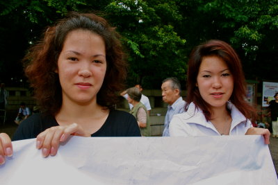 Twin Sisters @ Yasukuni Shrine
