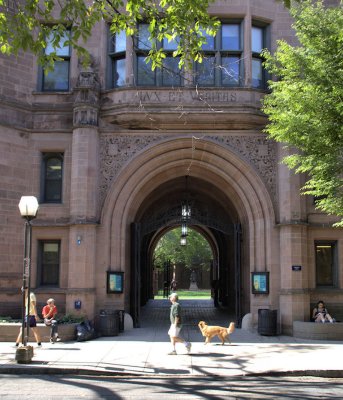 Phelps Gate, Yale University