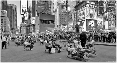 Cheap Lawn Chairs in Times Square II