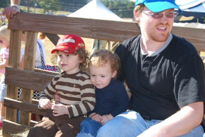 Aidan Julian Andy Hay Ride DSC_4171.JPG