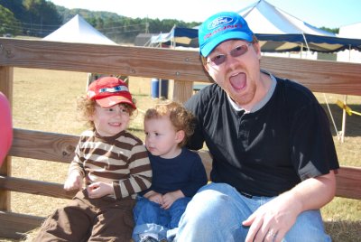 Aidan Julian Andy Hay Ride DSC_4174.JPG