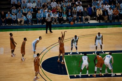 DSC_1859 UT Freethrow 12-18-2010.JPG
