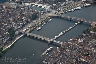 Sint Servaas bridge and Wilhelmina bridge