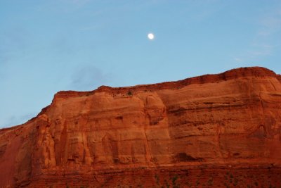 Monument with moon rising