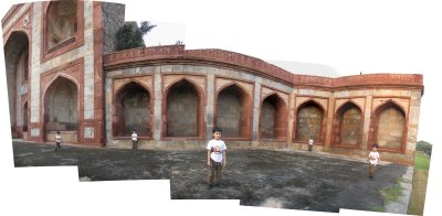 Rahil at South Gate of Humayan's Tomb (26 Sept 2010)