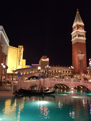 Canal in front of the Venetian Hotel