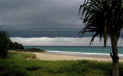 approaching storm, Flat Rock Beach, Gold Coast
