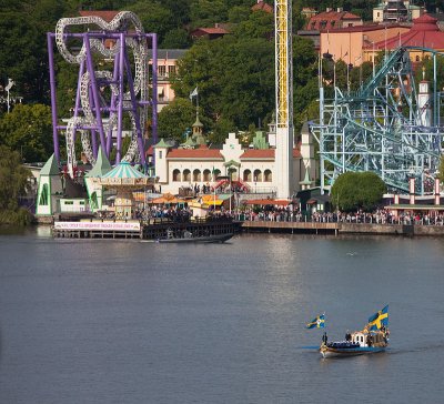 Vasaorden in front of Grna Lund