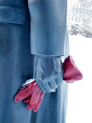 The red glove