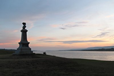 AnnapolisRoyal-monument-sunset-2.jpg