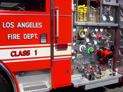 Parade 89 LAFD 20 engineer Panel CAFS.jpg