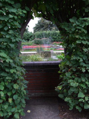 Garden by Kensington Palace