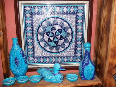 Blue pottery in Cavusin.