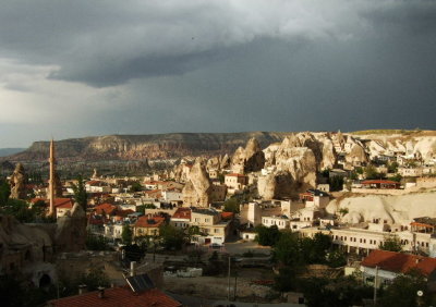 Goreme: Spring thunderboomers in the evenings.