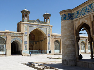the first an oldest mosque in Shiraa after Islam