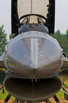 F-16