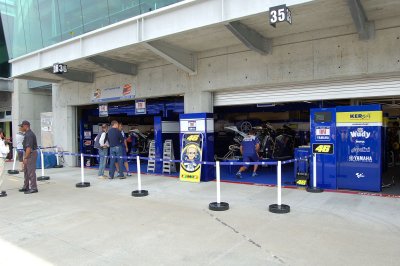 Team yamaha before Quali.jpg