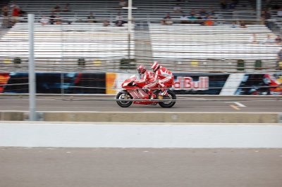 Motogp2 Rides - Randy Scaring the crap out of someone - Saturday.jpg