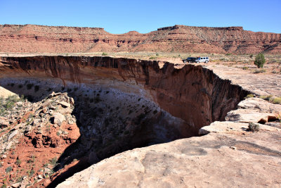 Canyon Undercut - The Maze - Canyonlands N.P., UT