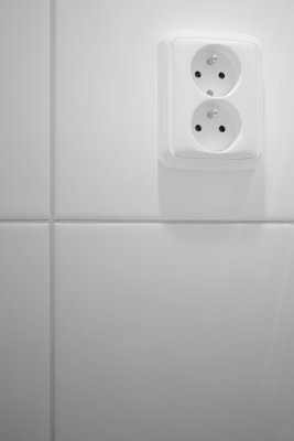white power (outlet)
