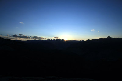 sun_rise_on_the_summit