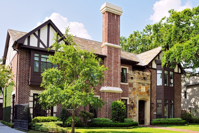 3831 Case St. West U 01