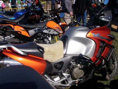 090913 Nat Motorcycle Show 065.JPG