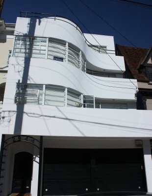 1930's Moderne style