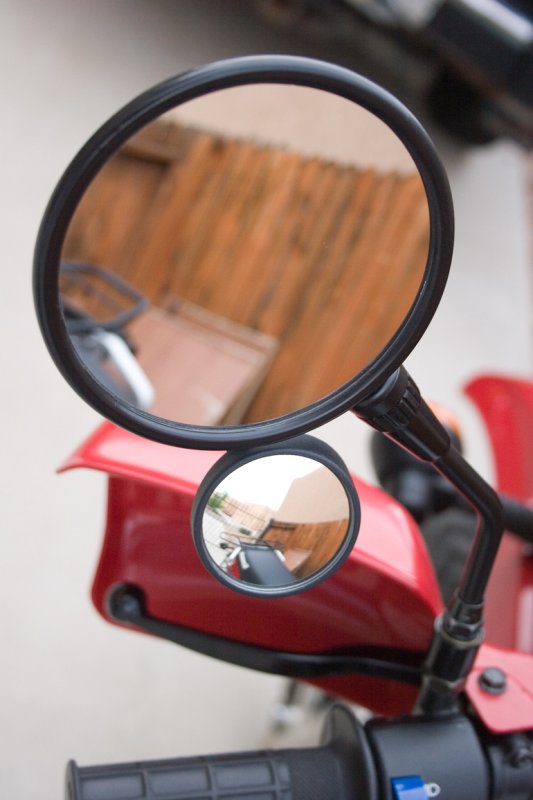 mirror1.jpg