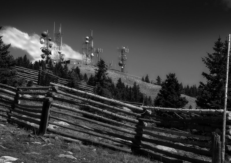 View3_BW_Reduced.jpg