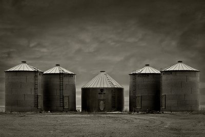 20080404-Granaries-001Sepia.jpg