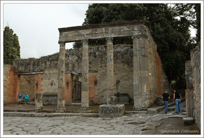 Temple dorique / Tempio dorico