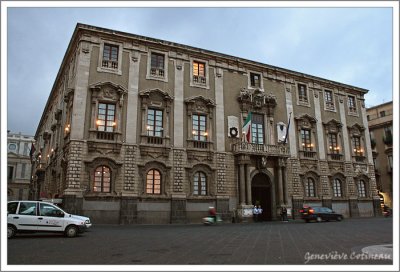 Palazzo degli elefanti / Municipio