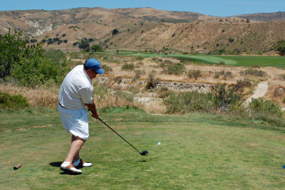 Ober demontrates another Uber tee shot