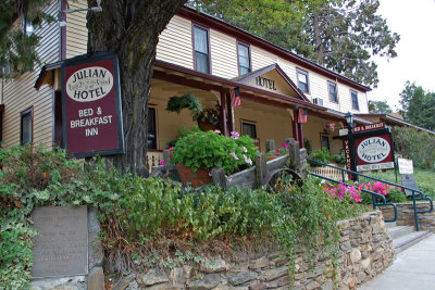 Julian Hotel