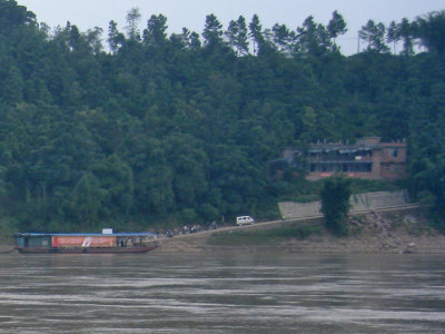 Ferry dropping people off upstream