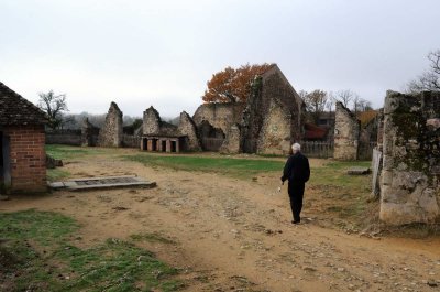ORADOUR_004+.jpg