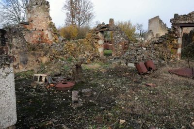 ORADOUR_021+.jpg