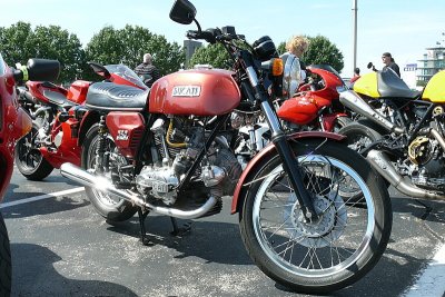L1030860 - Nice 750GT Ducati
