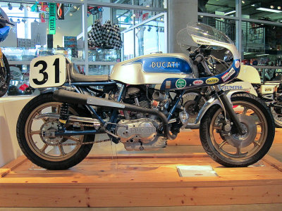 IMG_1323-Old Blue Ducati replica