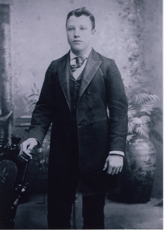 Benjamin Coallier,  Euchers son (3/2/1872 Malone, NY -5/15/1926 Worcester, MA)