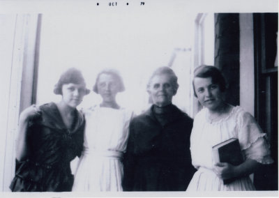 Mary (S&T),  Blanche Gertrude (B&E), Theresa (Gervais) Quillia (Samuel's wife), Theresa Florina (B&E)